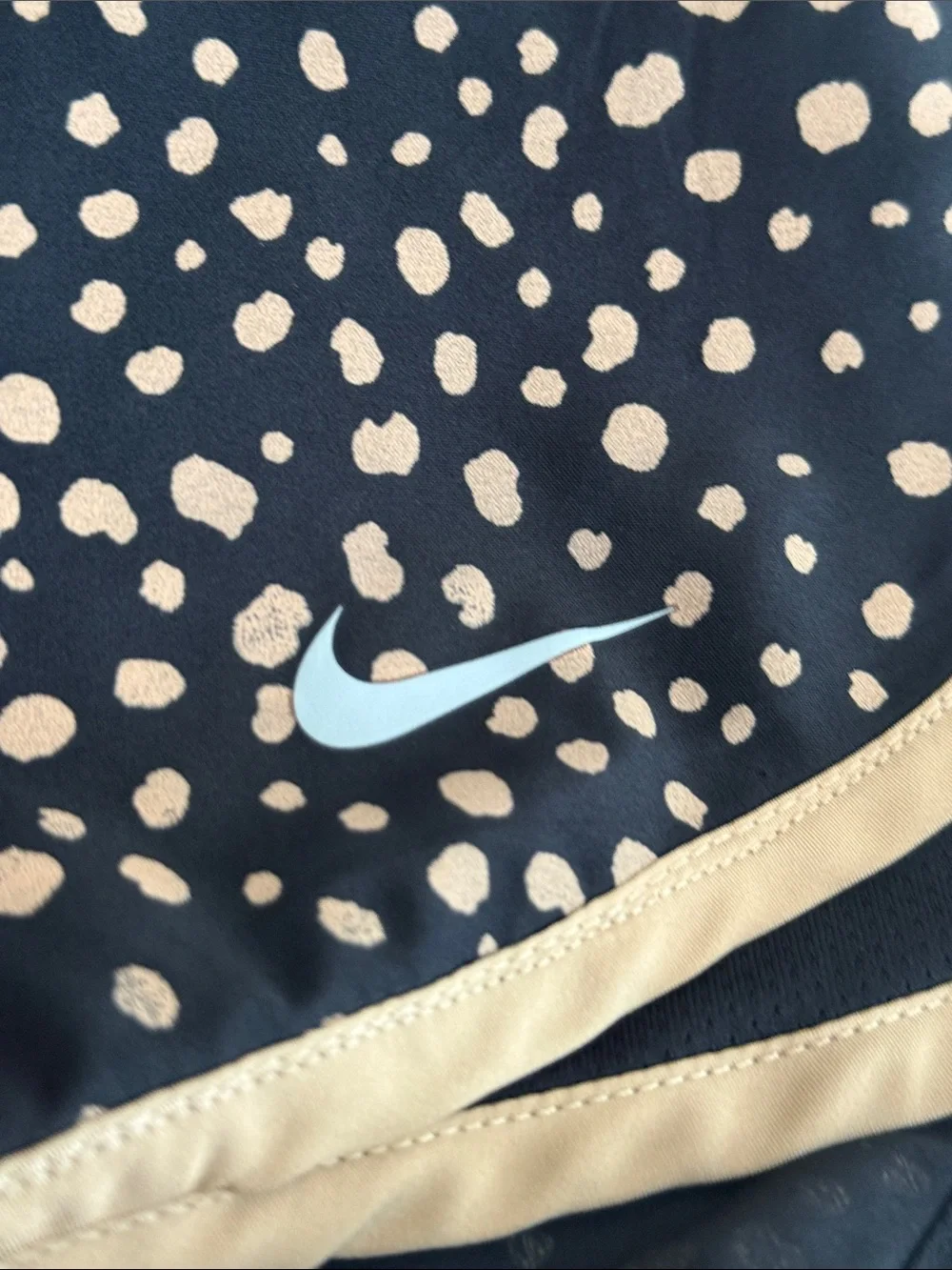 Nike women’s dri-fit tempo running shorts